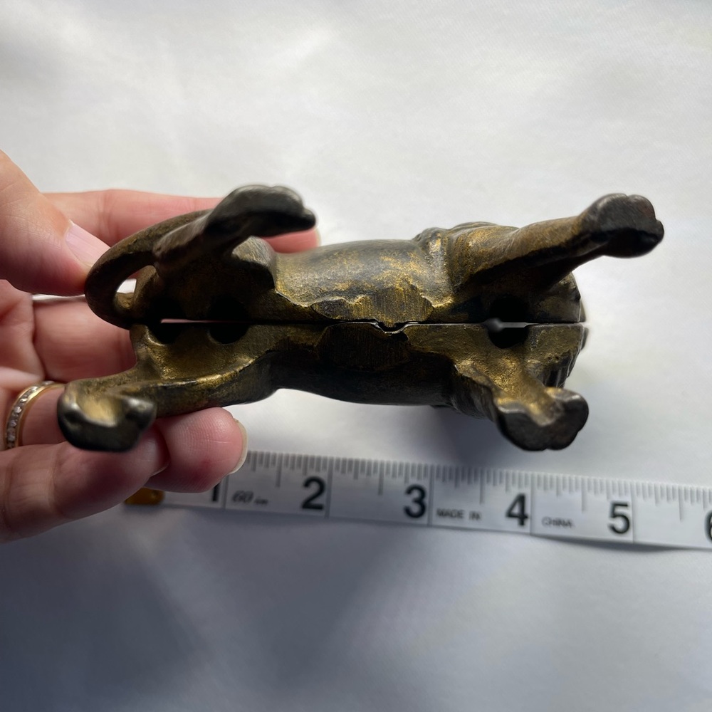 Vintage / Antique 1920’s Cast Iron Lion Bank - Picture 10 of 14